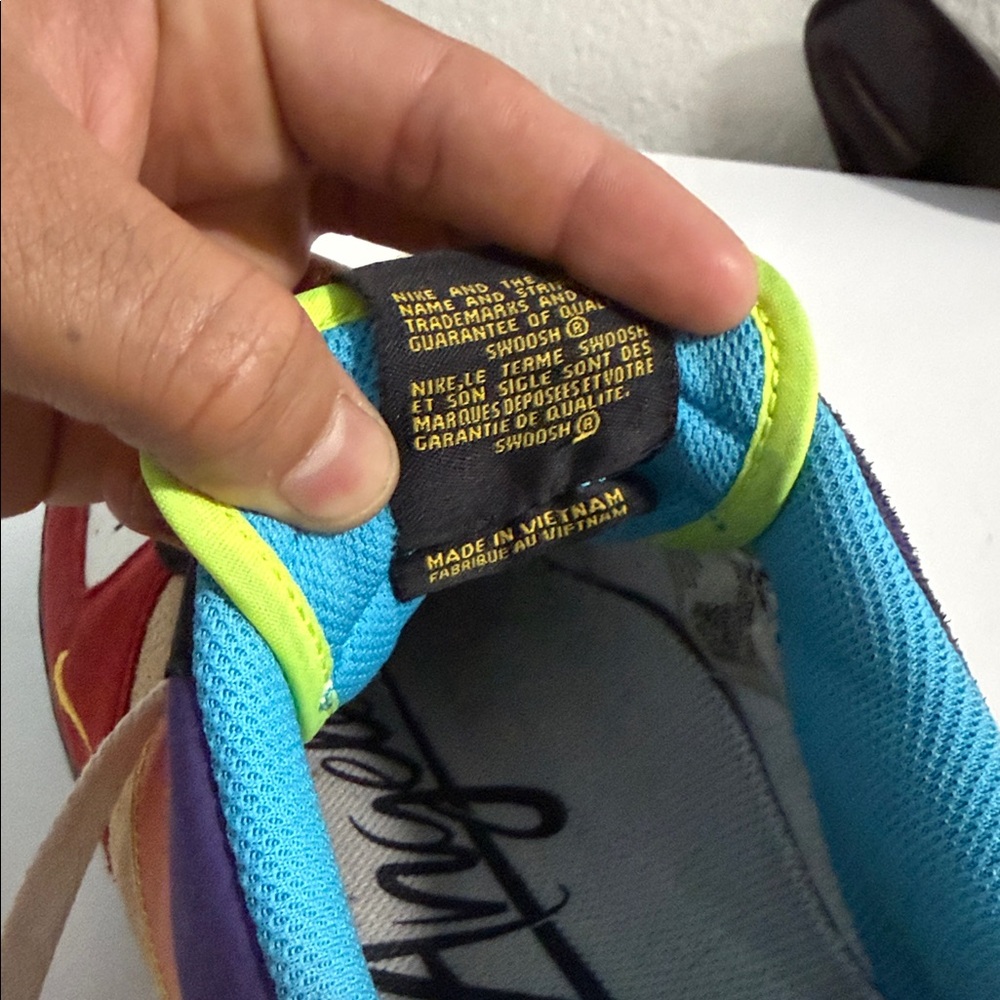 Nike Air Force 1 Colorful Edition Sneakers - Picture 6 of 8